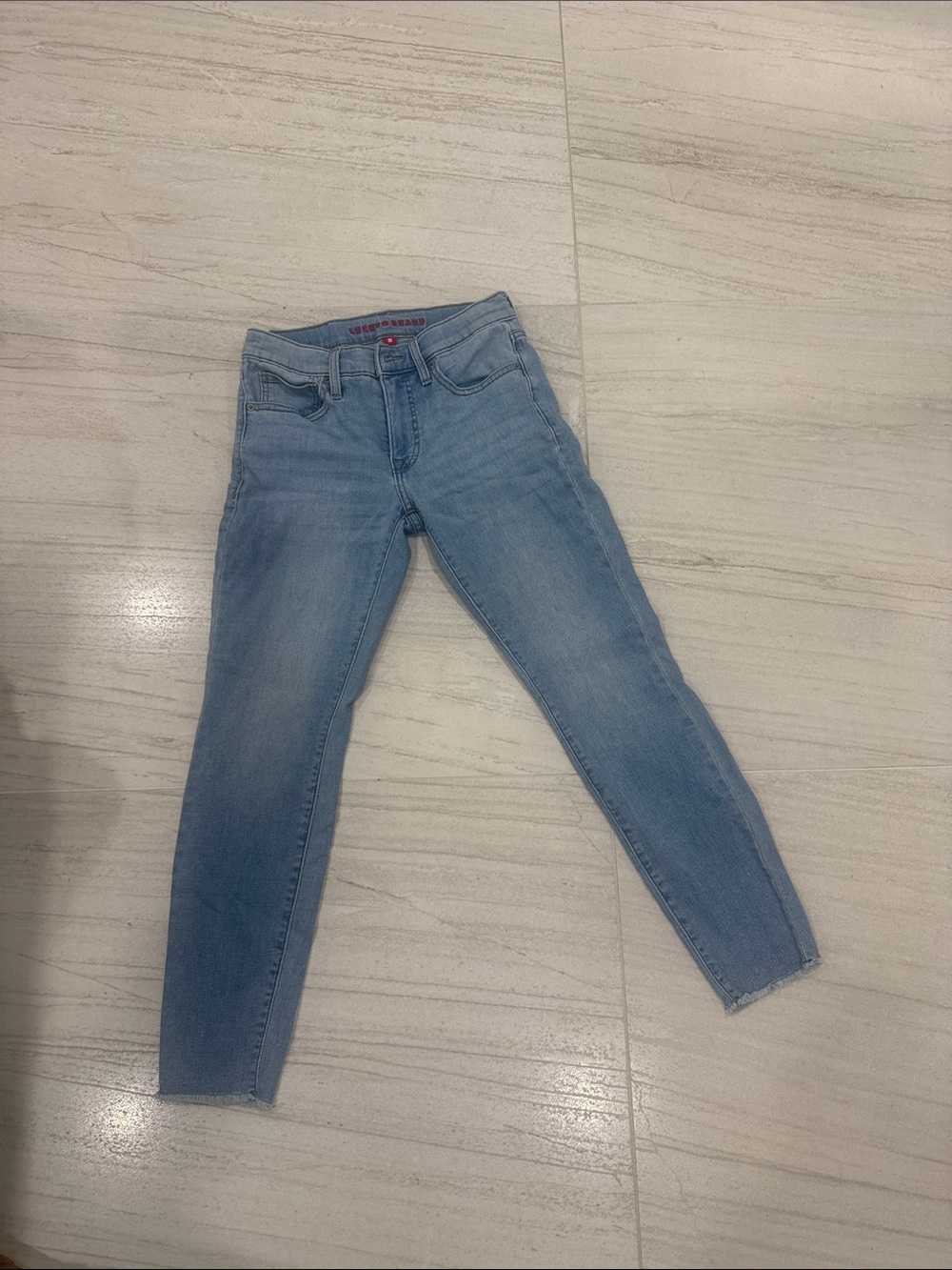 EUC lucky brand jeans size 27/4